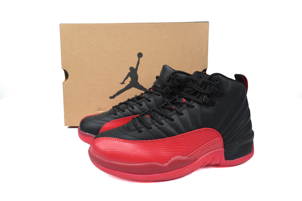 Air Jordan 12 (Retro FluGame 2009)